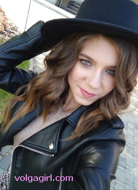 Viktoria  is a 23 year old Russian girl who has registered with mail order bride agency A Volga Girl in the hopes of receiving email correspondence from you.