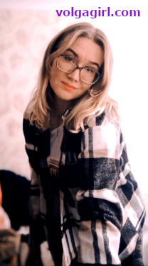 Irina  is a 49 year old Russian girl who has registered with mail order bride agency A Volga Girl in the hopes of receiving email correspondence from you.